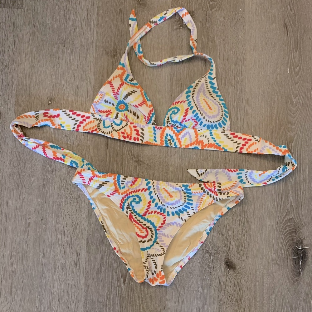 Victoria’s Secret push-up bikini halter set